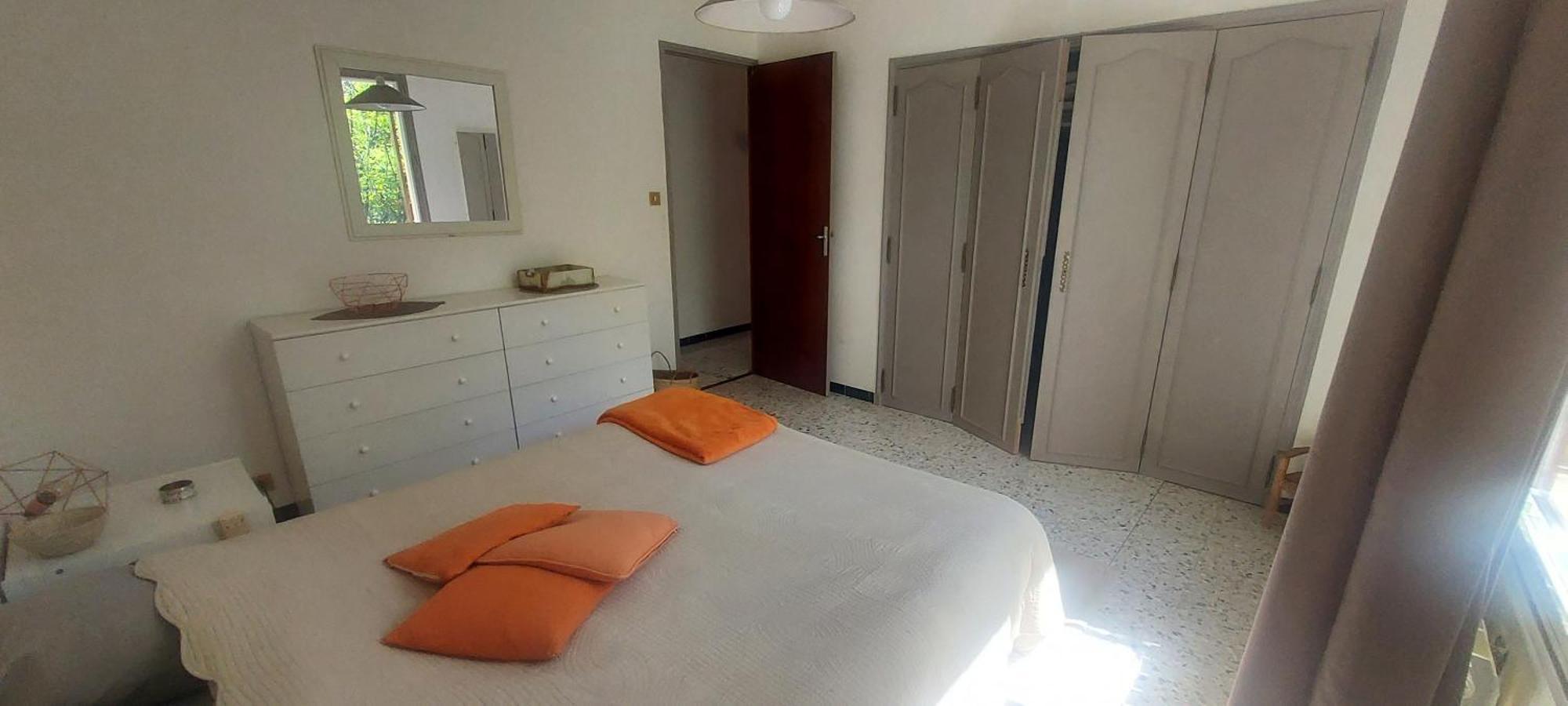 Villa Maison De Campagne 04 Vacheres Luberon 3 Chambres 8 Personnes Luaran gambar